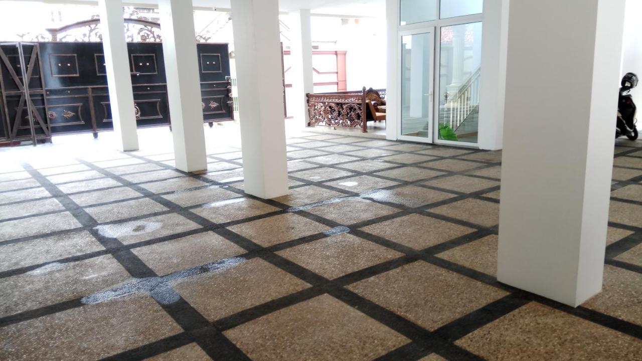 Azalia Residence Palembang Exteriör bild
